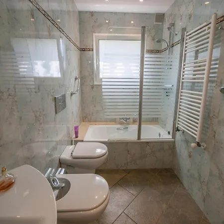 Apartment Modern In With Swimming Pool Roses