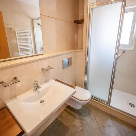 Modern In With Swimming Pool Apartment