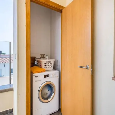 Apartament Modern In With Swimming Pool *