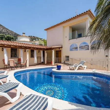Apartment Modern In With Swimming Pool Roses