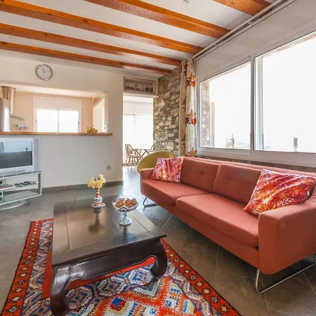Modern In With Swimming Pool 罗萨斯
