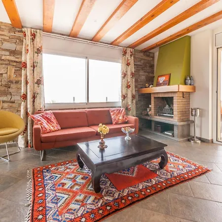 Modern In With Swimming Pool Apartment *