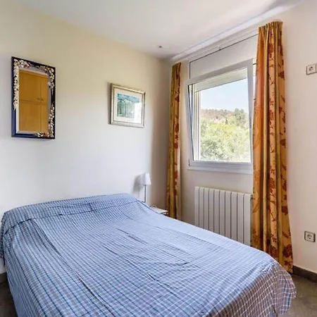 Modern In With Swimming Pool Apartman