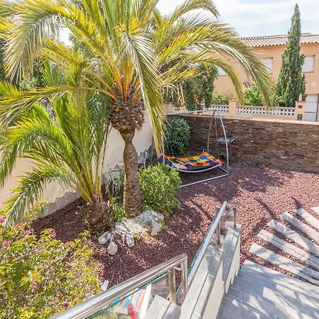 Apartament Modern In With Swimming Pool